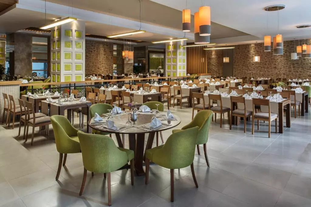 هتل آسکا لارا آنتالیا